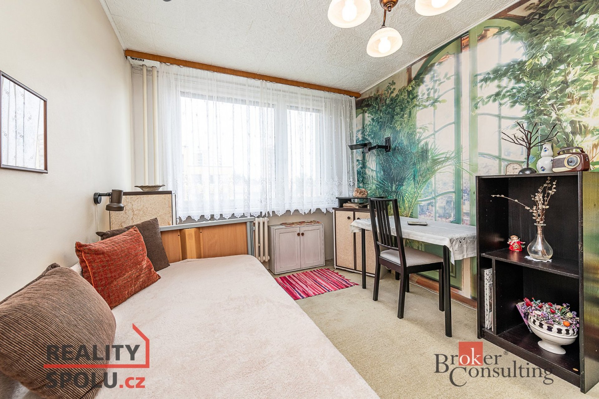 Praktické 2+kk v Praze 10 s garáží v ceně nájmu – konec stresu s parkováním