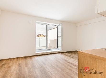 Pronájem bytu, 1+kk, 32,33 m²