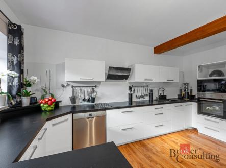 Prodej - dům/vila, 160 m²