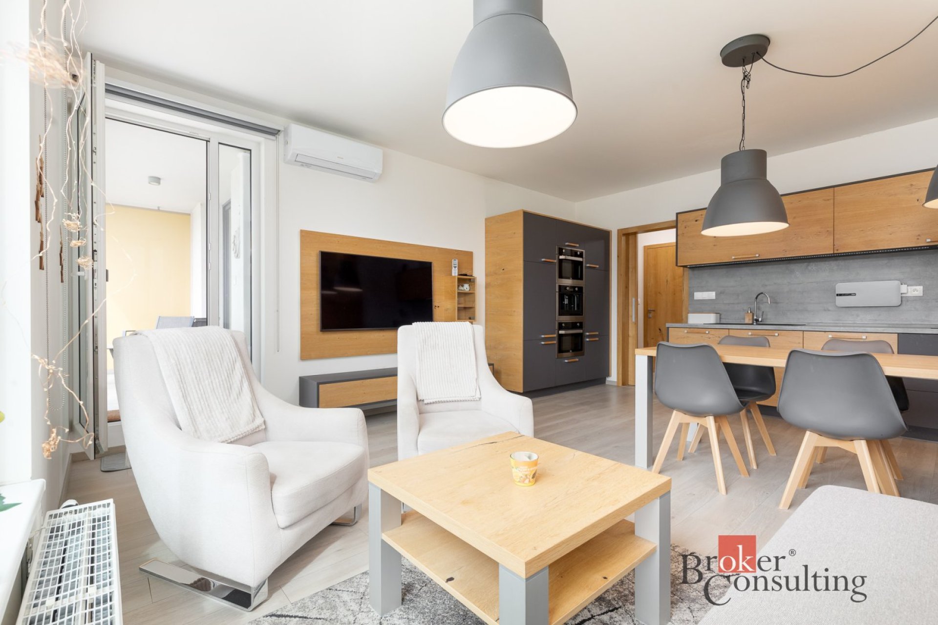 pronájem bytu 2+kk, 58m2