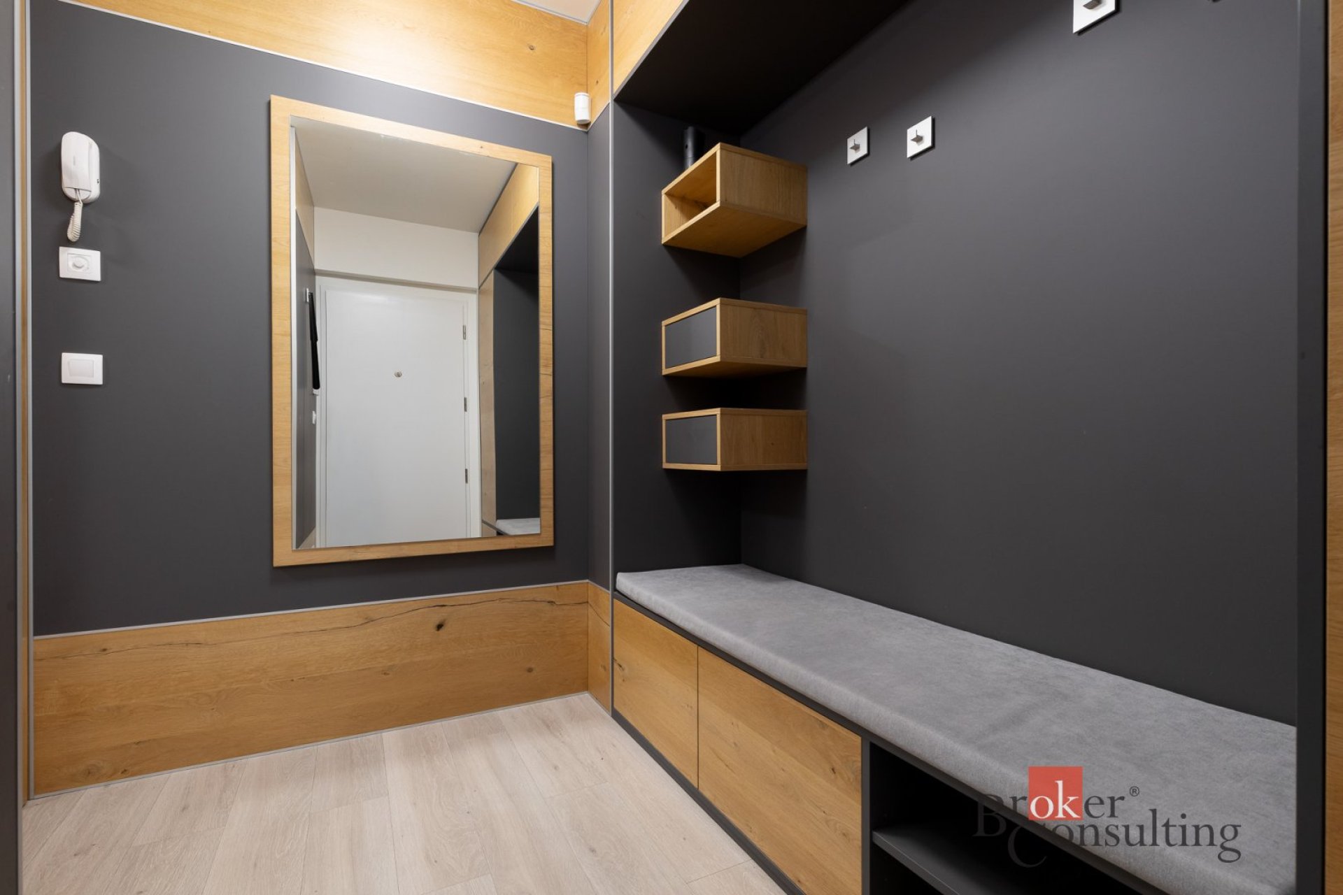 pronájem bytu 2+kk, 58m2