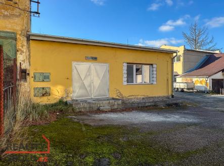 Pronájem - komerční objekt, jiný, 84 m²