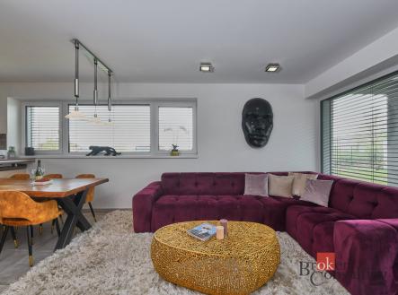 Pronájem - dům/vila, 180 m²