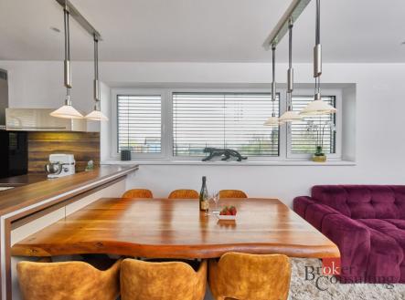 Pronájem - dům/vila, 180 m²