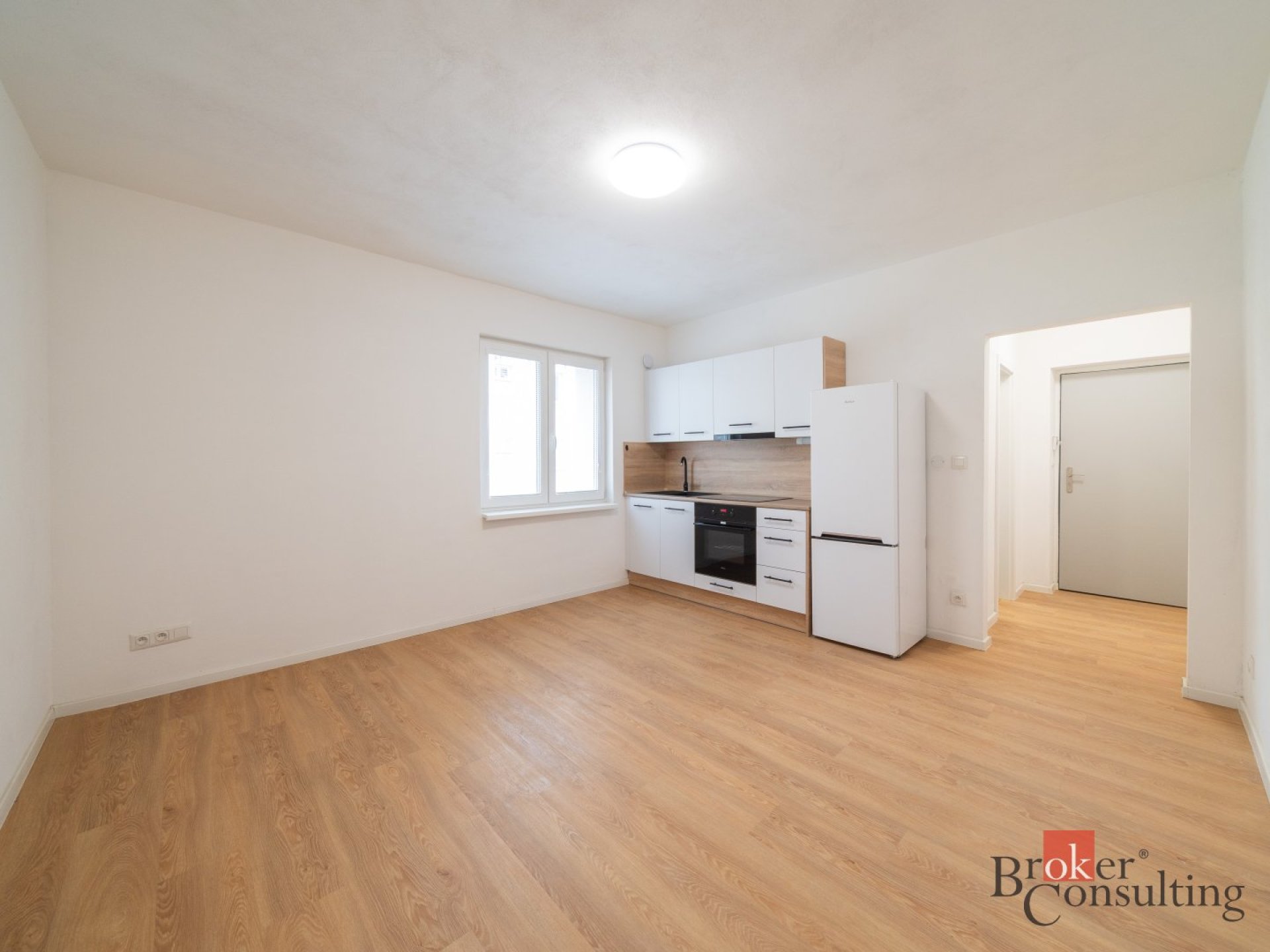 Pronájem, byty/2+kk, 37 m2, Cottonové 1962/3, Mariánské Hory, 70900 Mariánské Hory a Hulváky [ID 836