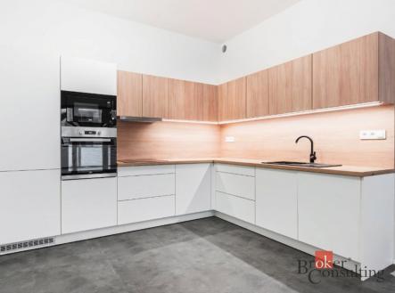 Pronájem bytu, 2+kk, 66 m²