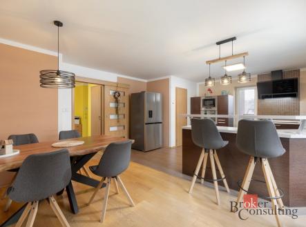 Prodej - dům/vila, 273 m²