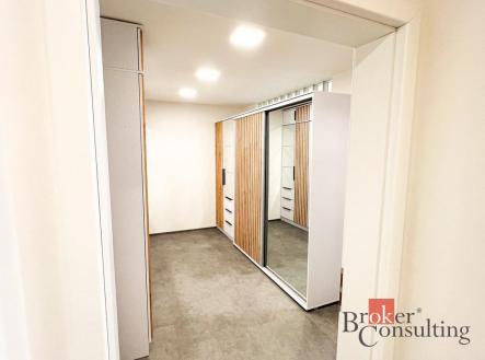 Pronájem bytu, 2+kk, 74 m²