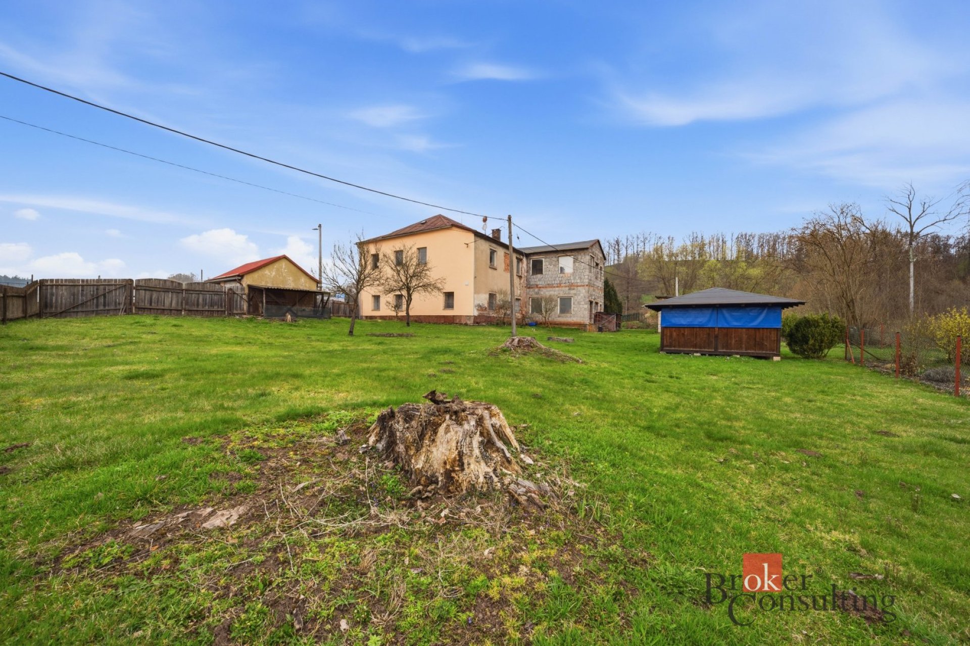 Prodej nemovitosti k podnikání ve spojení s vlastním bydlením v obci Rudník