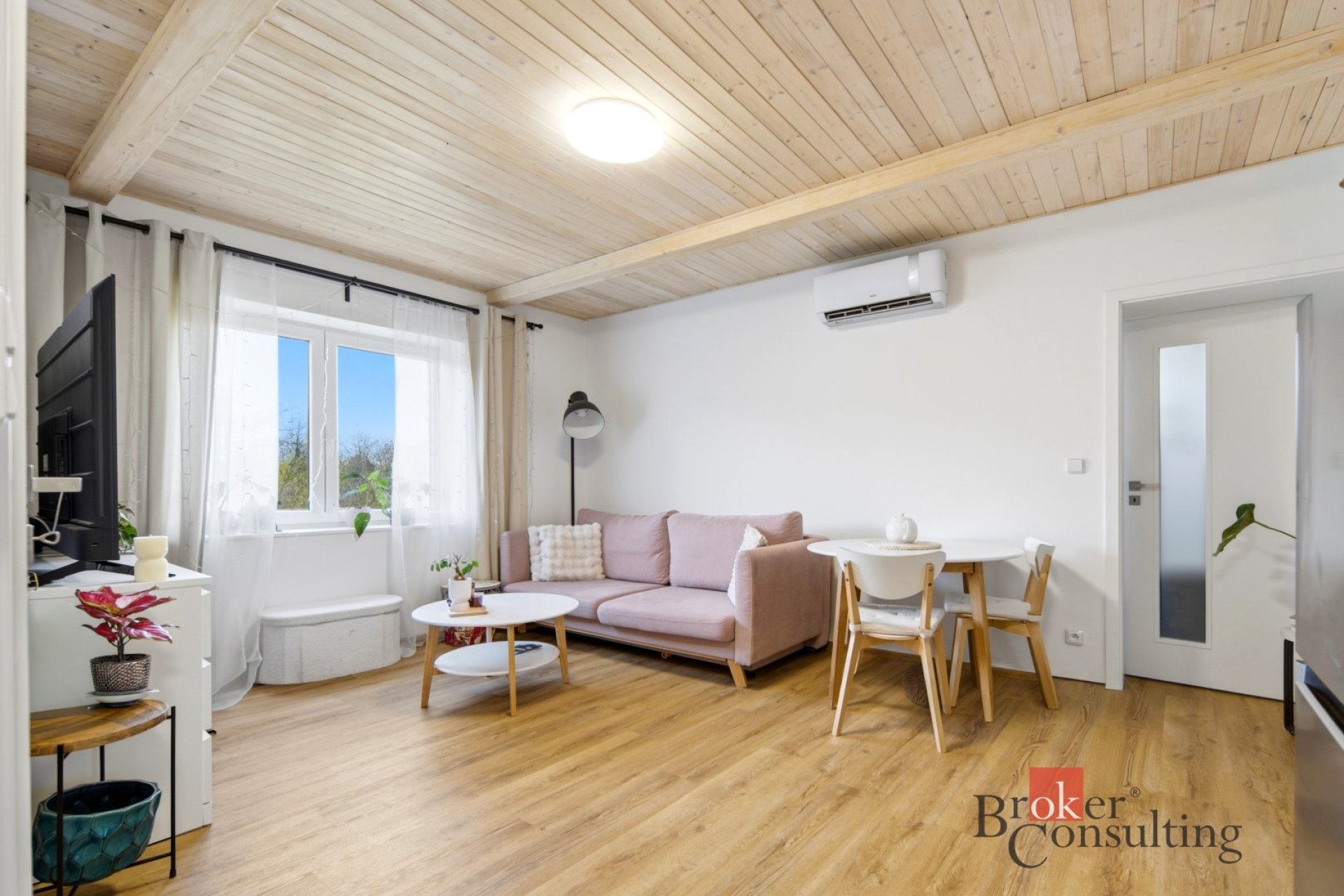 Pronájem, byty/2+kk, 44 m2, Horní Vlčkovice 18, 54401 Vlčkovice v Podkrkonoší, Trutnov [ID 84921]