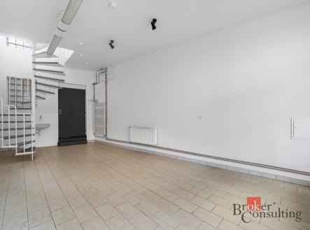 Pronájem - komerční objekt, jiný, 88 m²