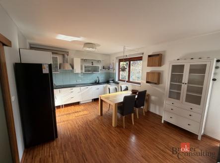 Pronájem - dům/vila, 160 m²