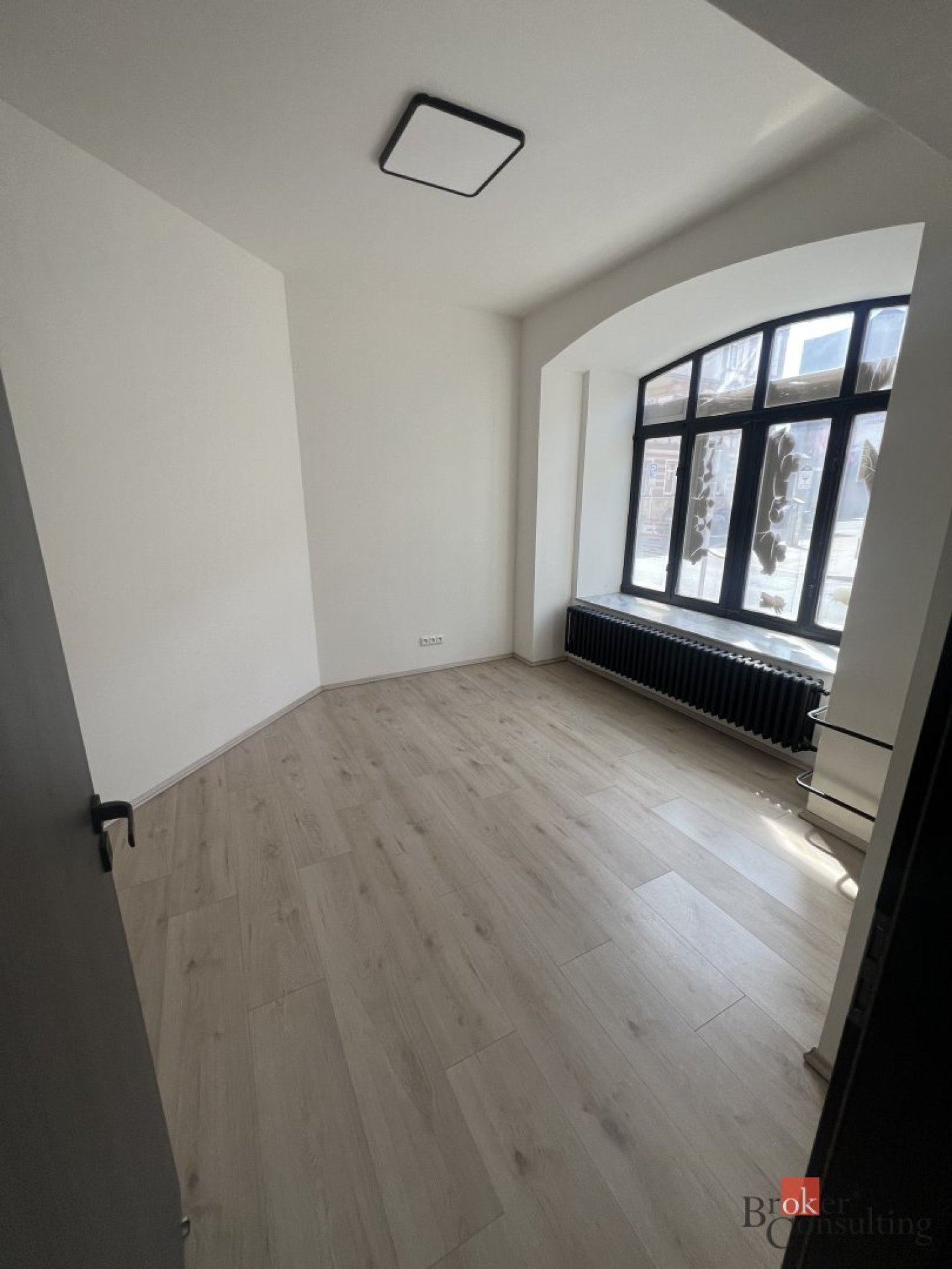 Pronájem, komerční/kanceláře, 40 m2, Skrétova 475/8, 30100 Plzeň, Plzeň-město [ID 85413]