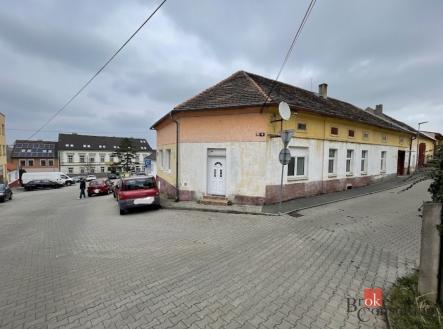 Pronájem - dům/vila, 200 m²