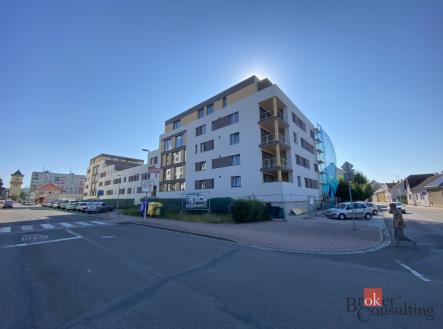 Pronájem bytu, 2+kk, 77,1 m²