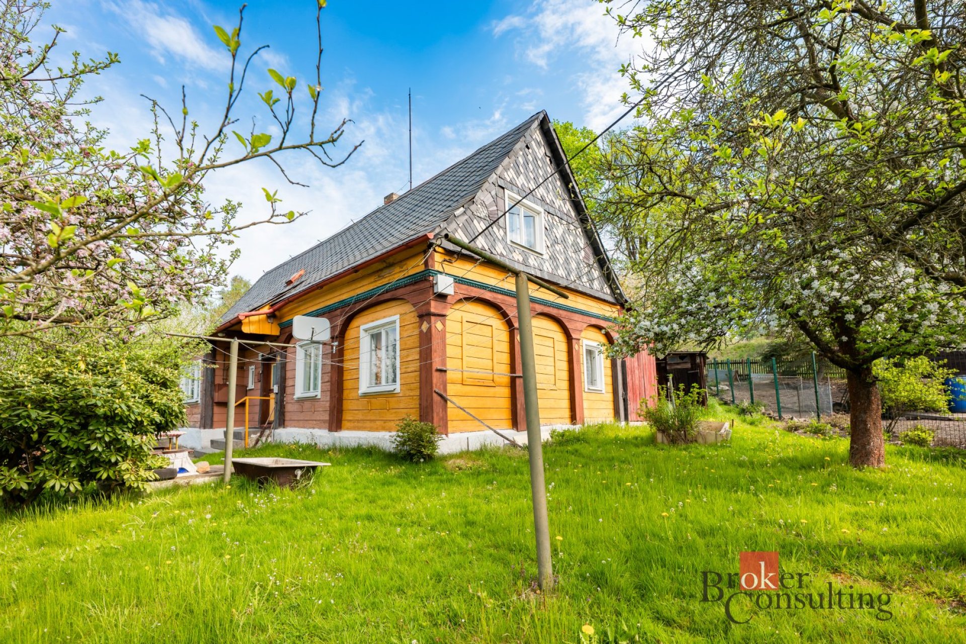 Prodej tradiční chalupy  v Dolní Chřibské se zahradou 848 m²