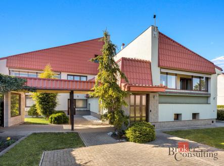 Prodej - dům/vila, 550 m²