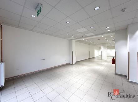 Pronájem - komerční objekt, jiný, 200 m²