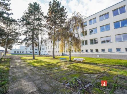 Prodej - komerční objekt, jiný, 799 m²