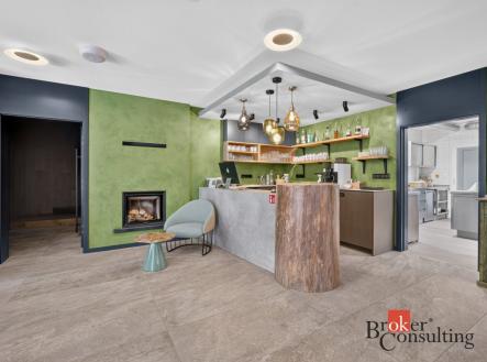 Prodej - komerční objekt, jiný, 1 110 m²