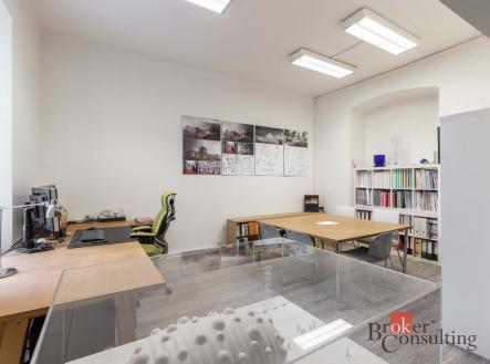 Pronájem - komerční objekt, administrativní budova, 76 m²