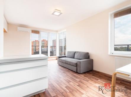 Pronájem bytu, 2+kk, 41 m²