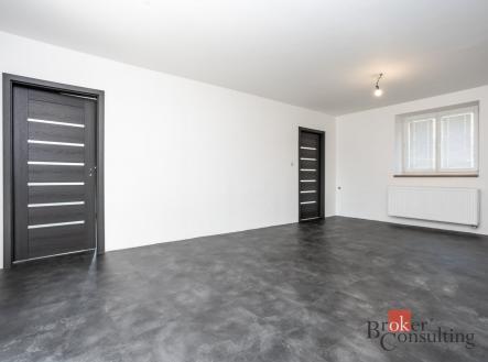 Pronájem - komerční objekt, jiný, 86 m²