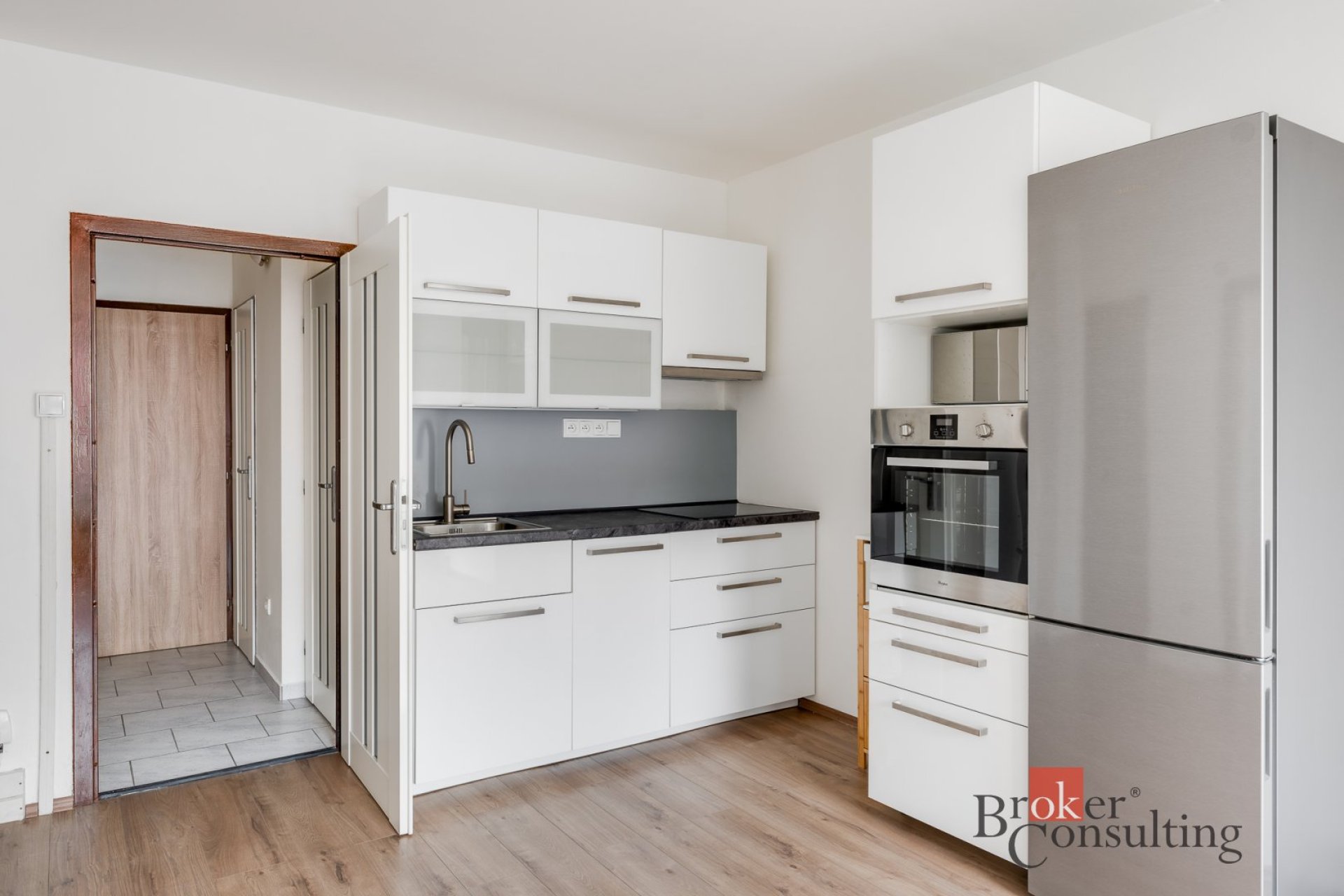 Pronájem, byty/2+kk, 41 m2, Pod lysinami 465/7, Hodkovičky, 14700 Praha 4 [ID 85983]