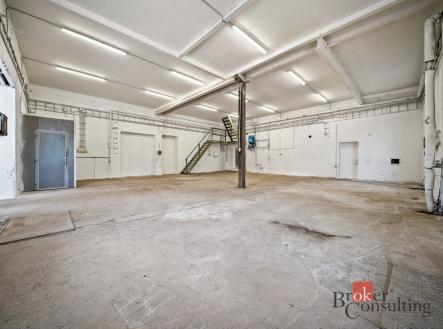 Pronájem - komerční objekt, sklad, 222 m²