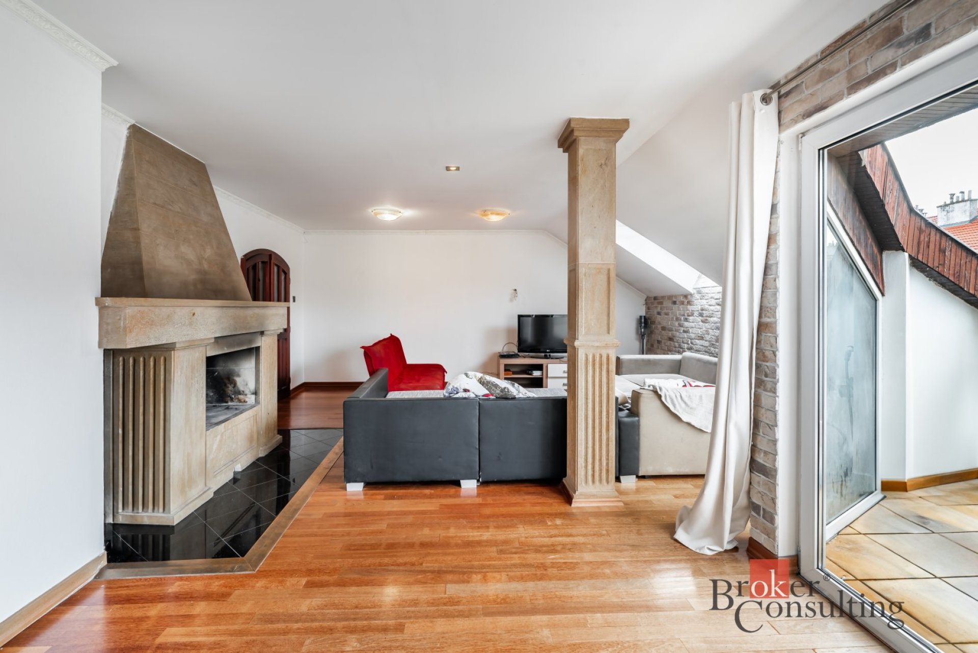 Prodej, byty/6 a více, 187 m2, Hartigova 1116/83, Žižkov, 13000 Praha 3 [ID 86351]