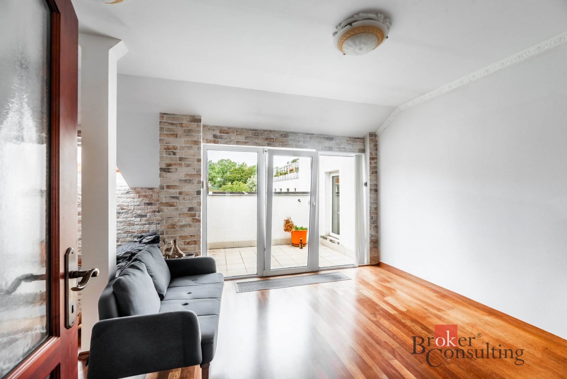 Prodej, byty/6 a více, 187 m2, Hartigova 1116/83, Žižkov, 13000 Praha 3 [ID 86351]