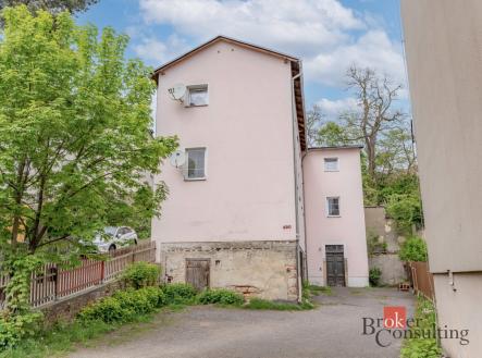 Prodej - komerční objekt, jiný, 285 m²