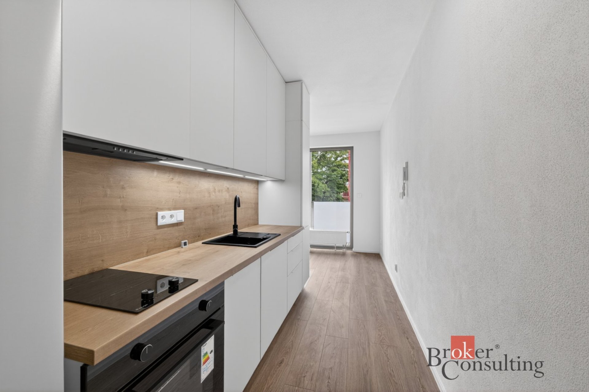 Pronájem, byty/1+kk, 27 m2, Východní Předměstí, 32600 Plzeň 2-Slovany [ID 85880]