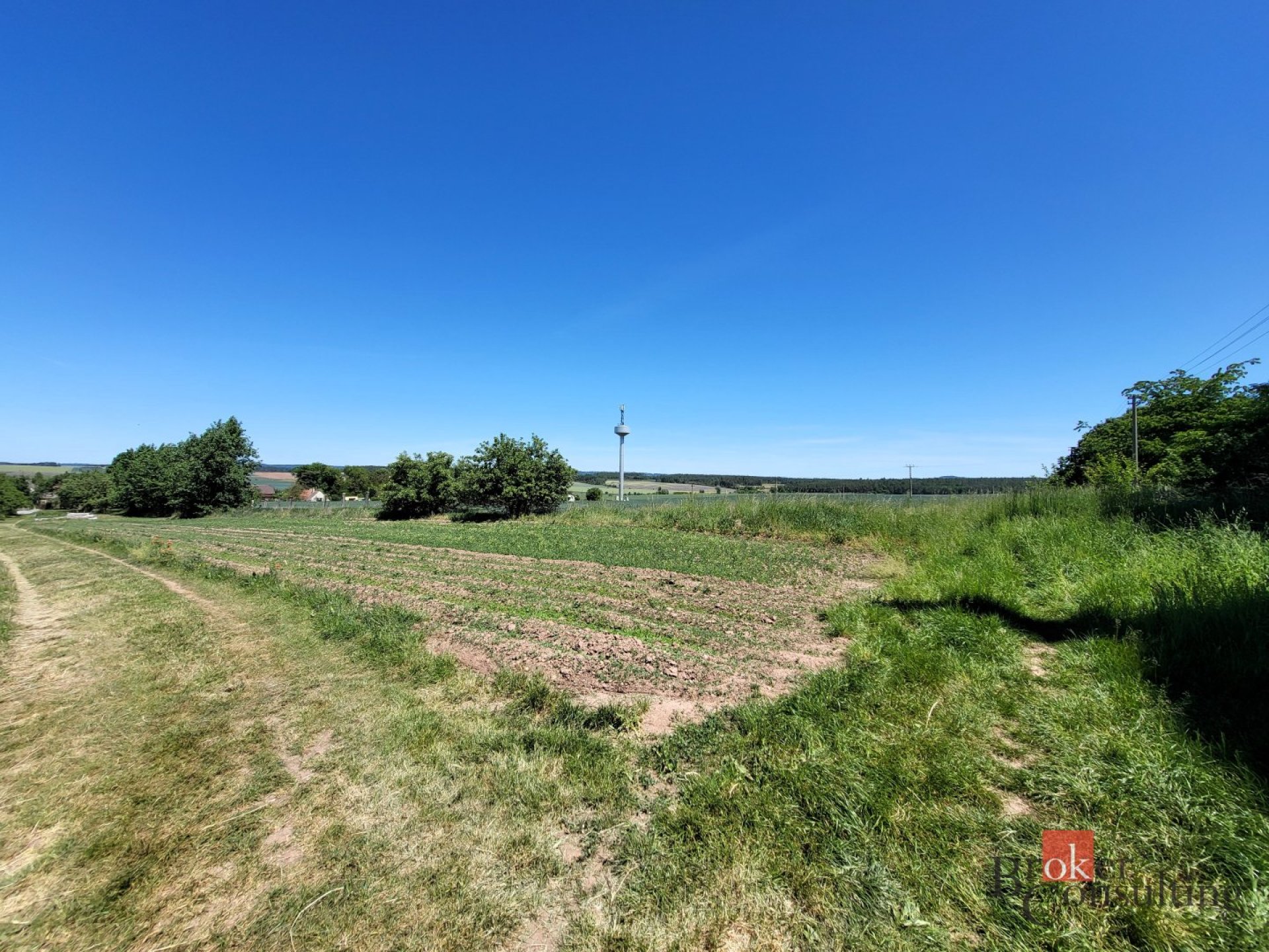 Prodej stavebního pozemku 1.399m2, Chrášťany u Rakovníka