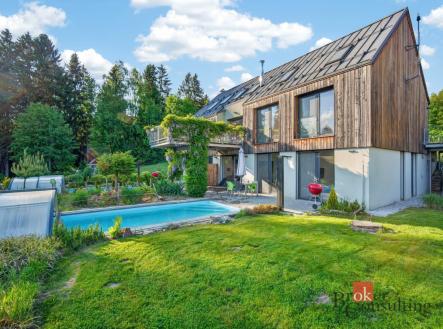 Prodej - dům/vila, 274,7 m²