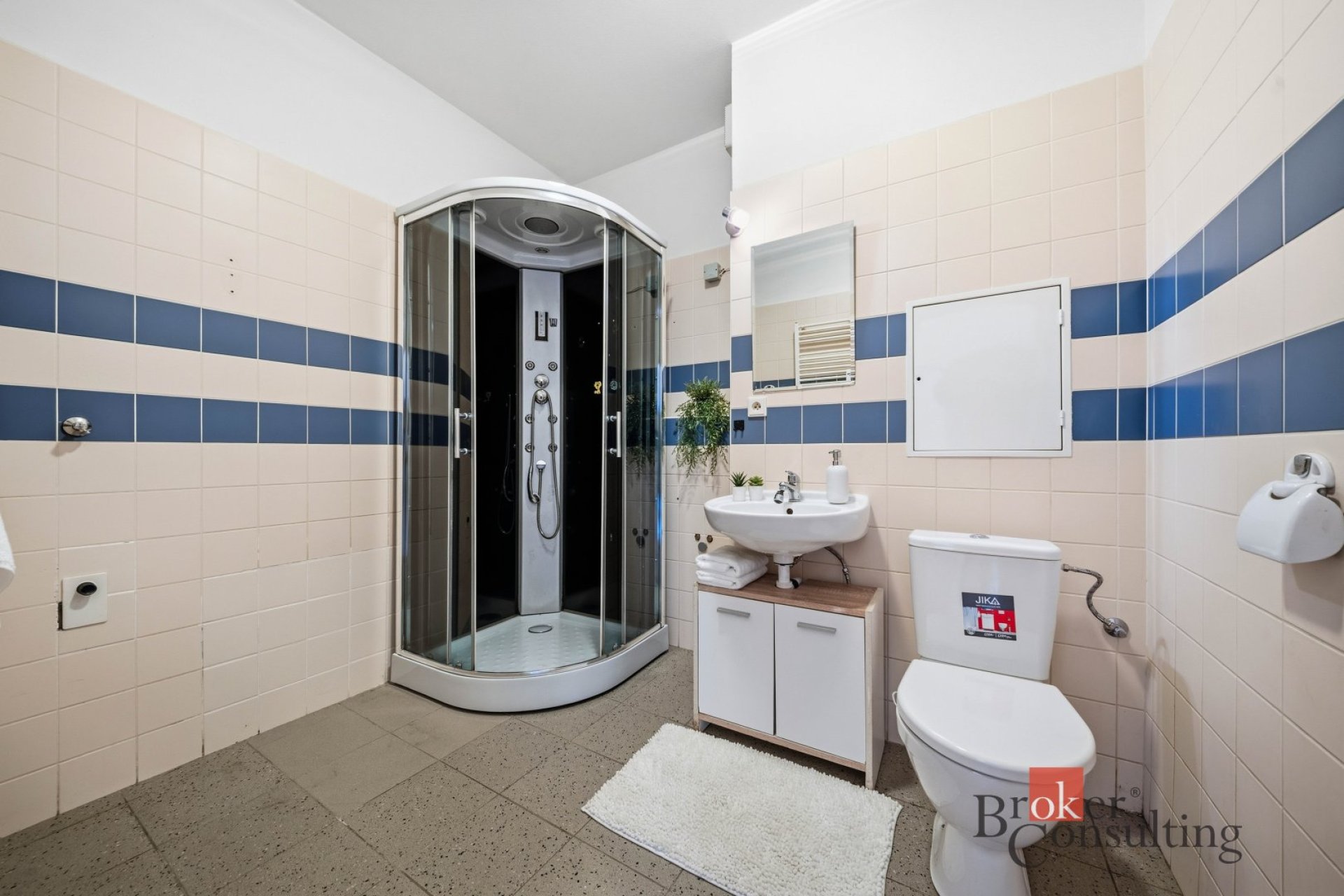 Prodej, byty/2+kk, 59 m2, Štefánikova 2958, 54401 Dvůr Králové nad Labem, Trutnov [ID 85576]