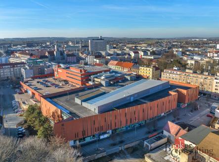 Pronájem - komerční objekt, jiný, 252,9 m²