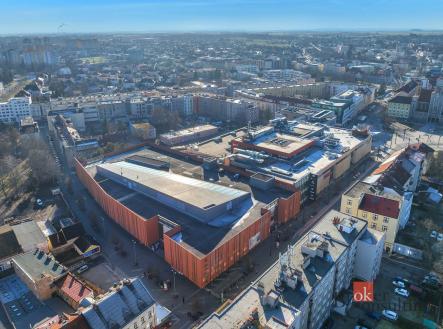 Pronájem - komerční objekt, jiný, 252,9 m²