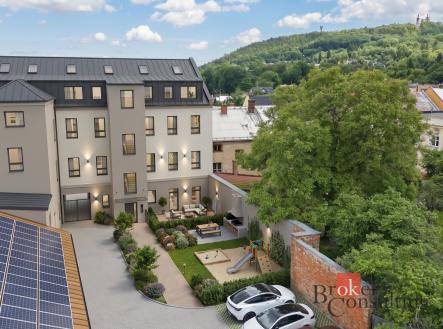 Prodej - komerční objekt, jiný, 1 100 m²