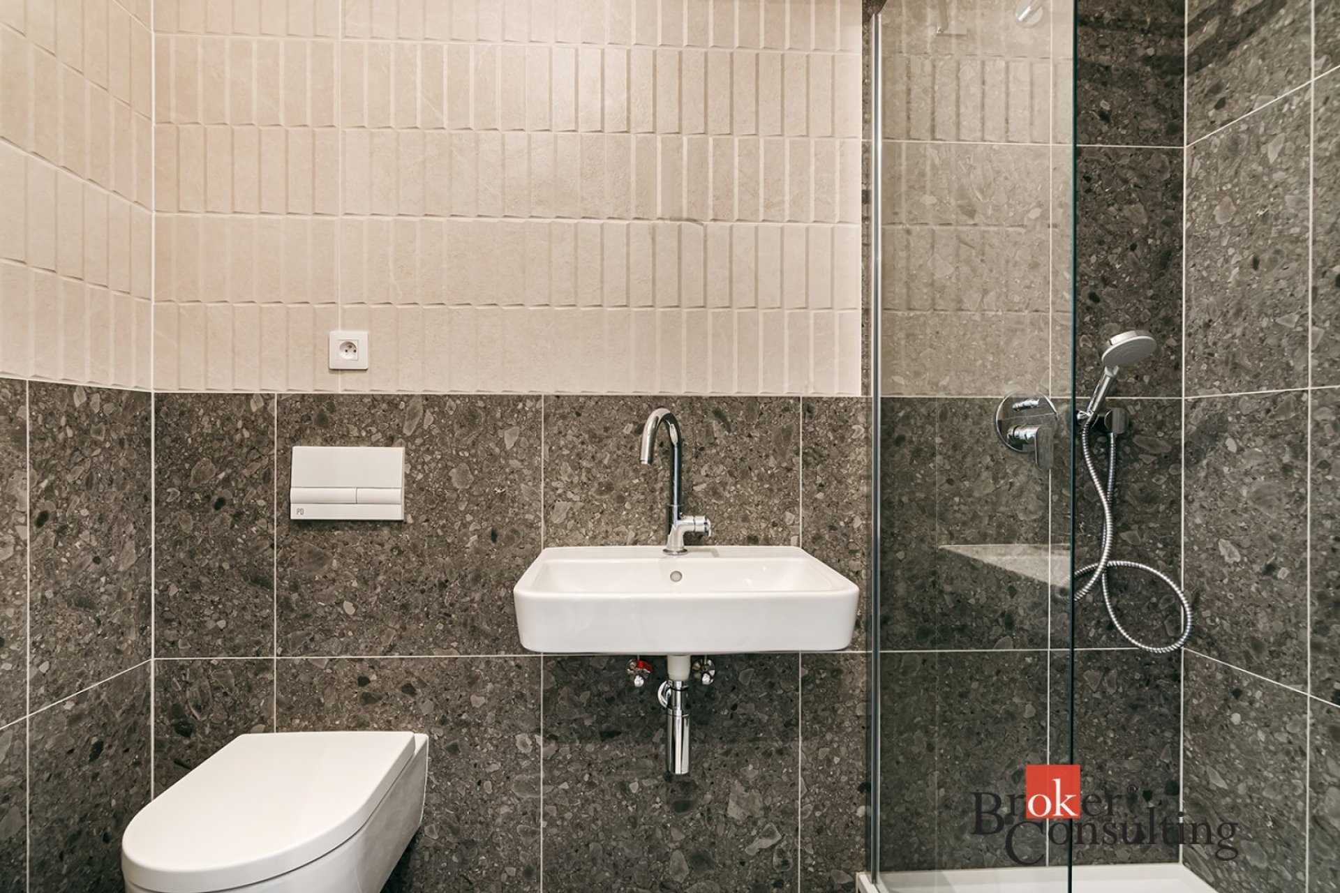 Pronájem, byty/1+kk, 24 m2, Bratislavská 946/82, 60200 Brno, Brno-město [ID 86921]