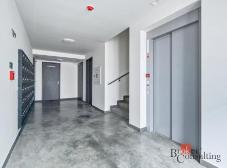 Pronájem bytu, 1+kk, 44 m²