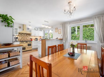 Prodej - dům/vila, 220 m²