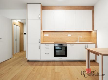 Pronájem bytu, 1+kk, 44 m²