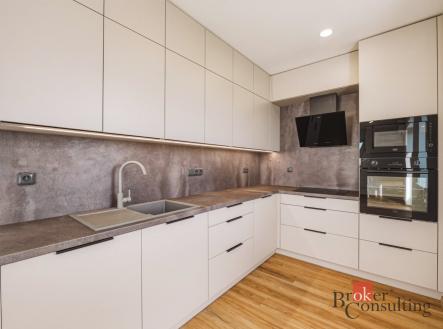 Prodej bytu, 4+kk, 81 m²