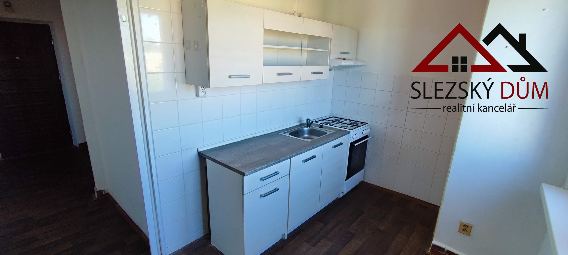 Tel. 604 799 700 RK Slezský dům