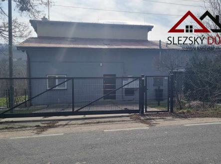 1d | Pronájem - komerční objekt, sklad, 353 m²