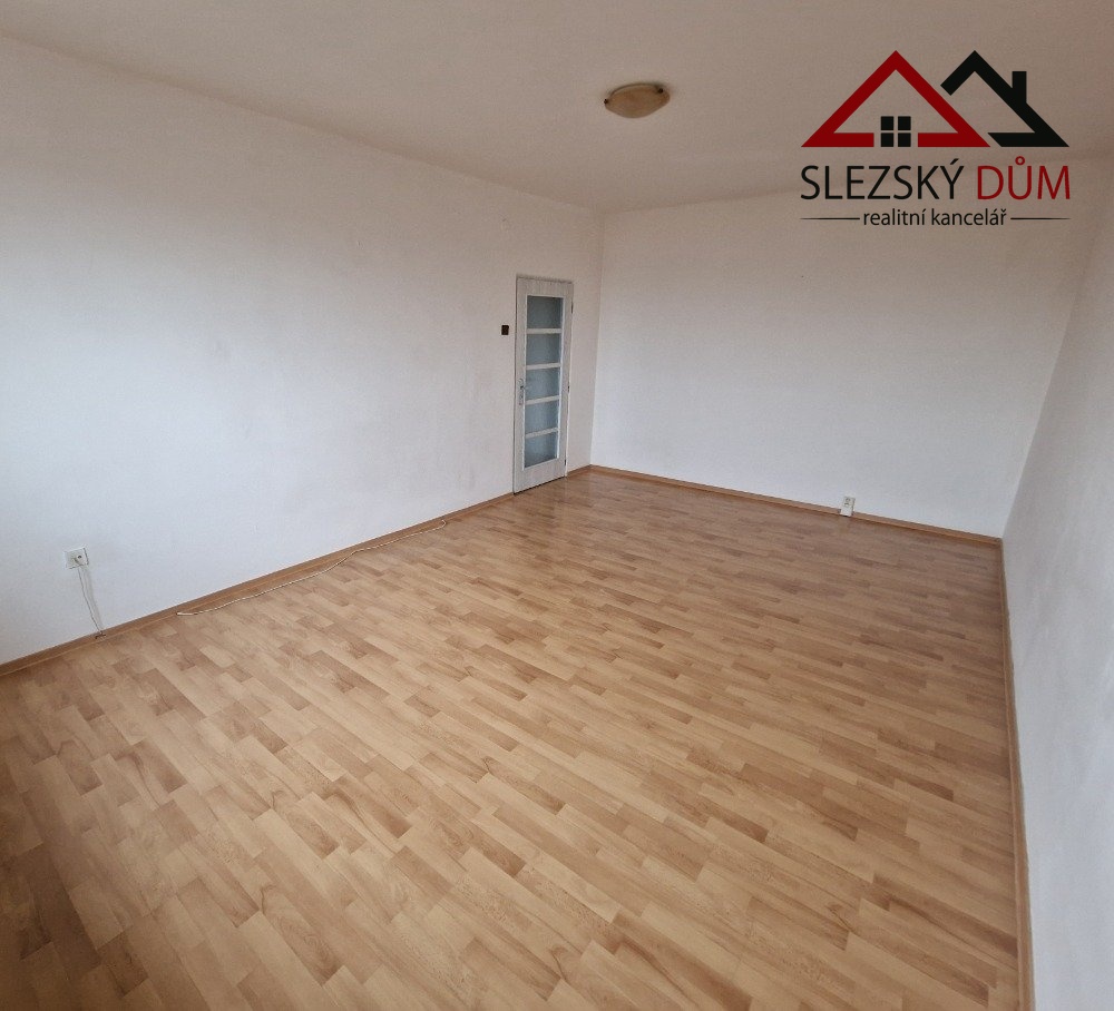 Tel.:604 799 700 RK Slezský dům