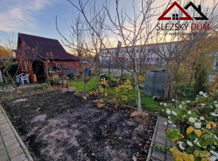 Tel.:604 799 700 Slezský dům | Prodej - pozemek, zahrada, 167 m²