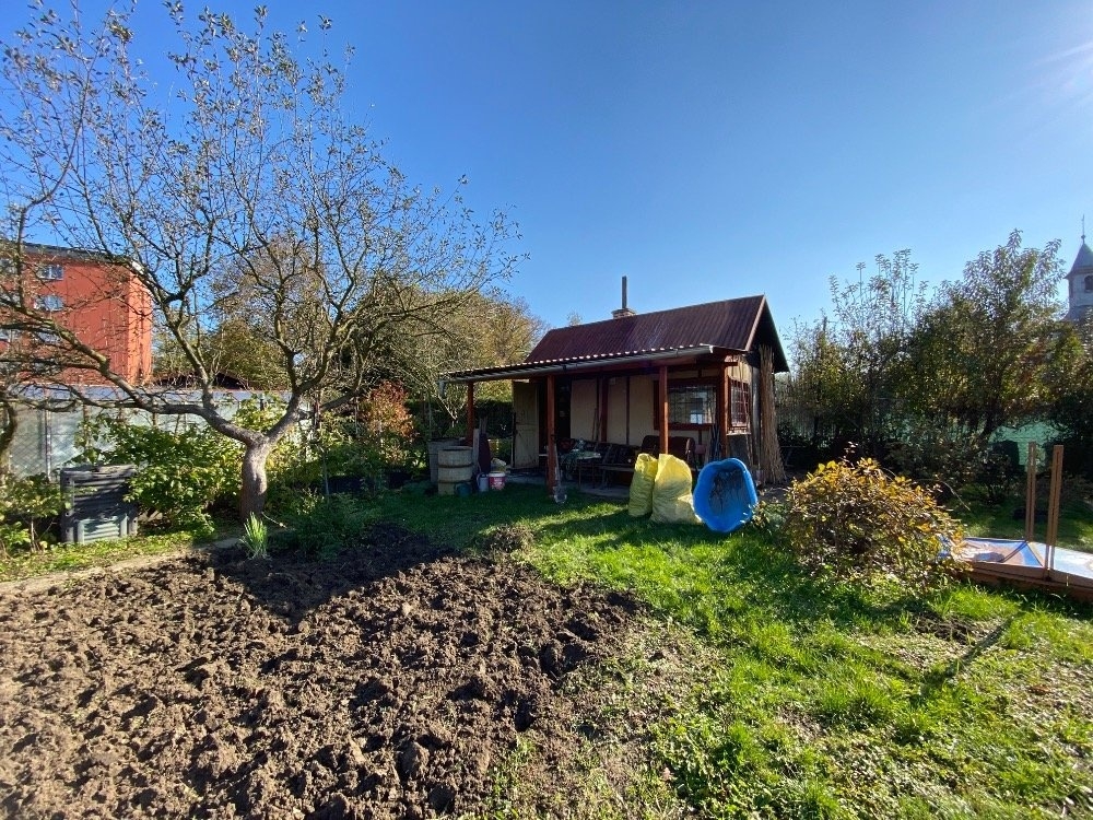 Tel.:604 799 700 RK Slezský dům