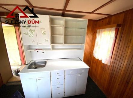 Tel.:604 799 700 RK Slezský dům | Prodej - pozemek, zahrada, 174 m²